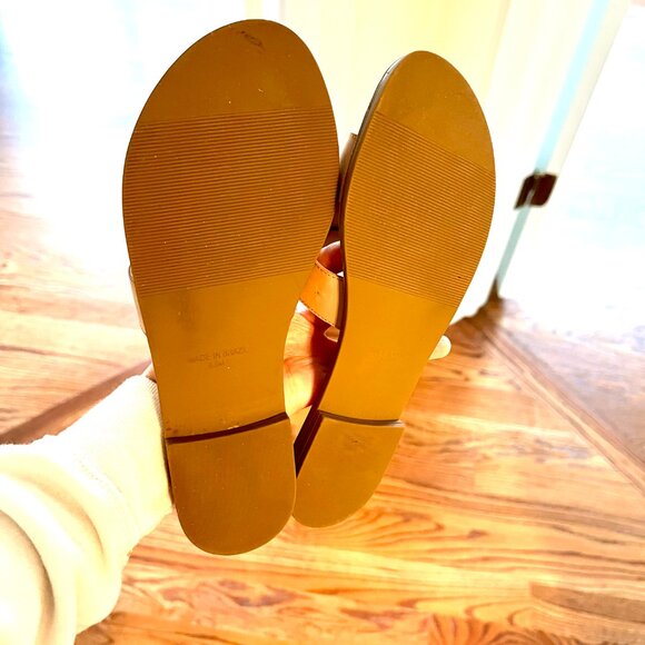 STEVE MADDEN WOMENS TAN SANDALS NWOT - Picture 3 of 3